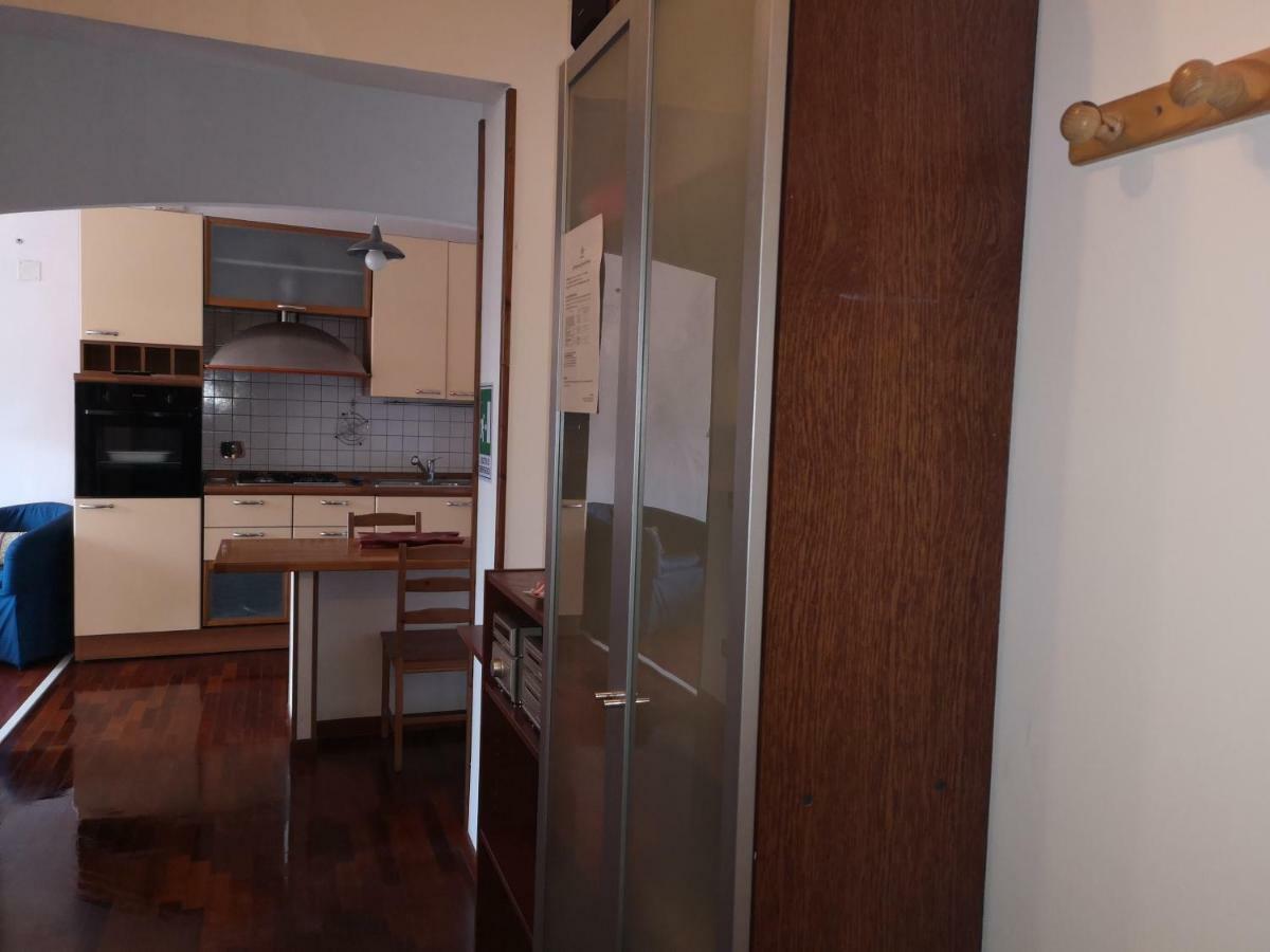 Checchi House * Roma